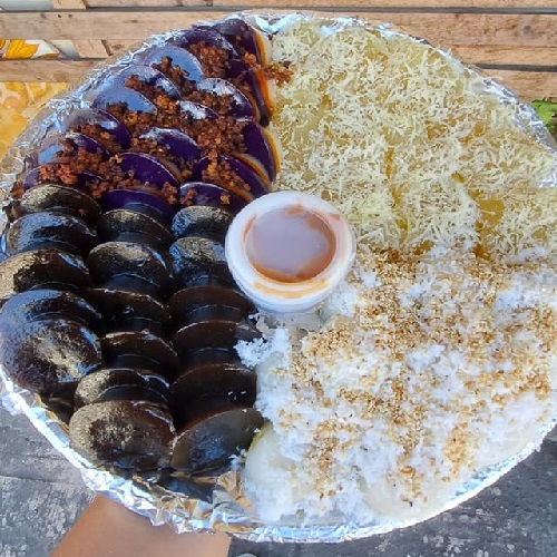 4 in 1 Sapin Sapin Bite Black Kutchinta Palitaw and Pichi Pichi